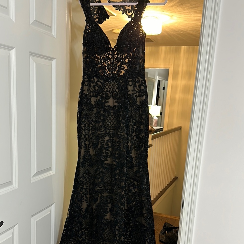 Ellie Willde Mon Cheri Beaded Black and Nude Lace Dress. Perfect Condition.